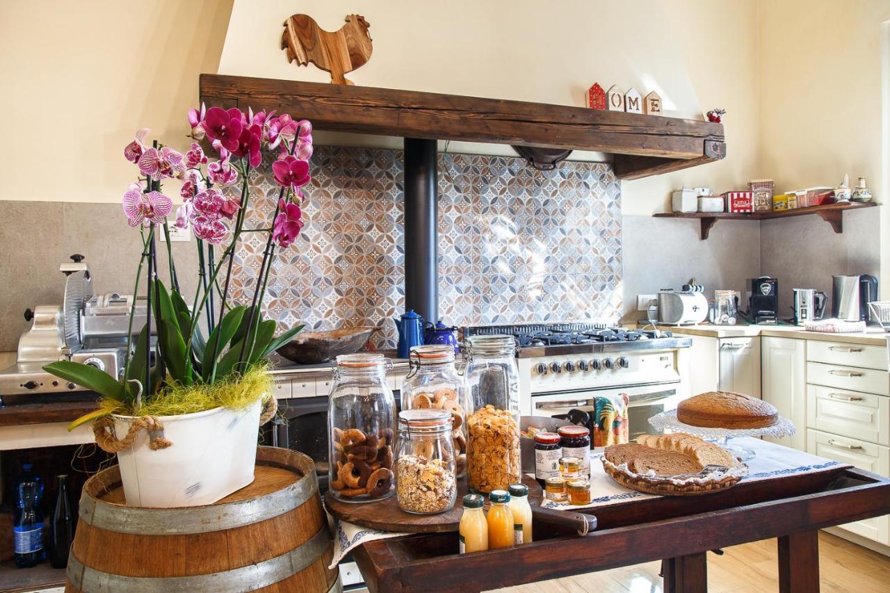 Bed and Breakfast Il Pettirosso SantʼArcangelo di Romagna Exterior foto